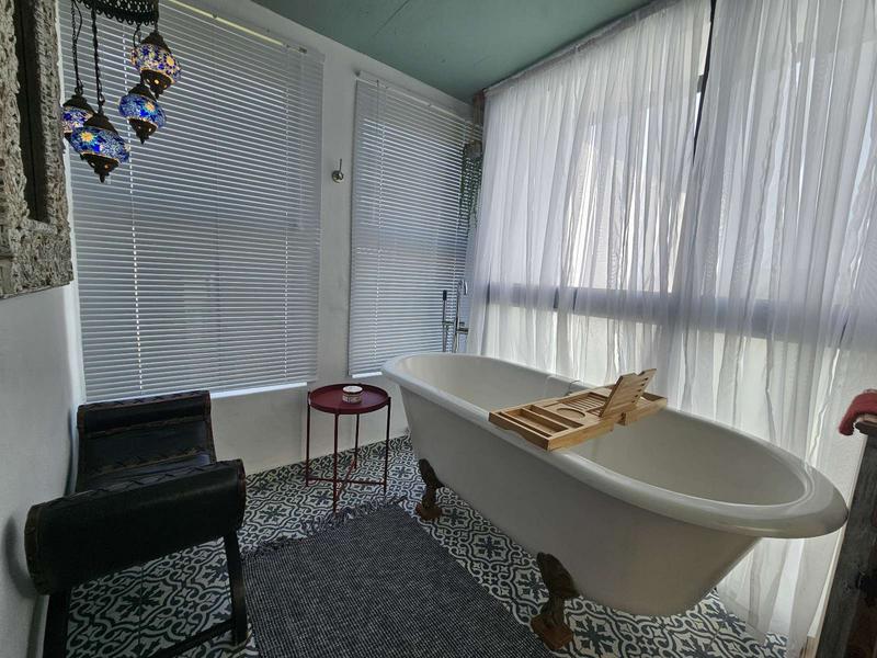 4 Bedroom Property for Sale in Duyker Eiland Western Cape